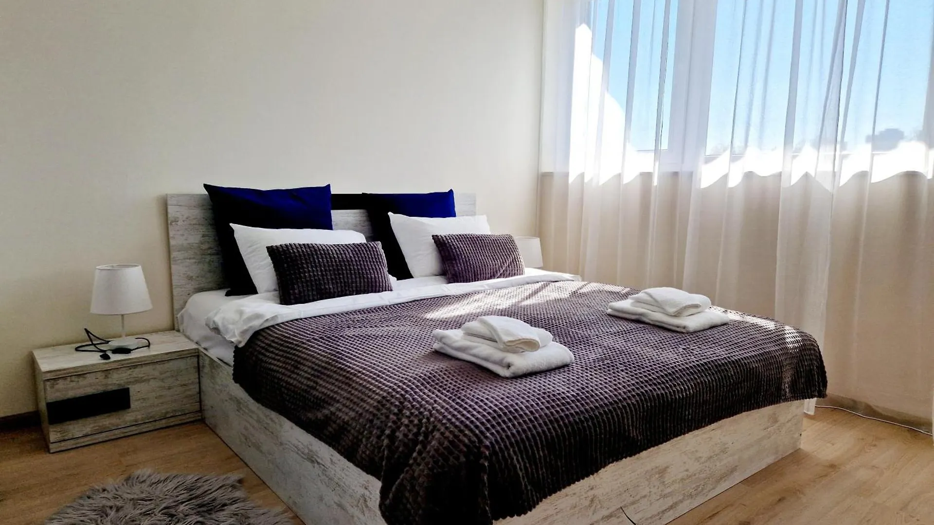 فارنا Papaya Apartments شقة فندقية