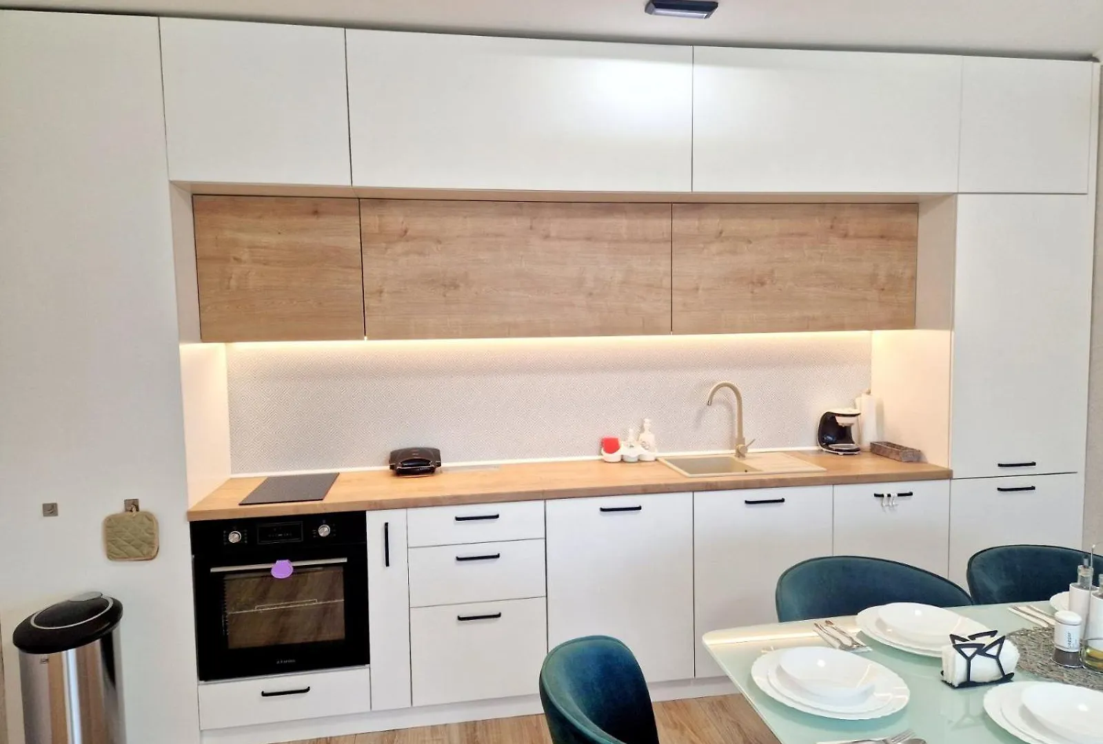 Papaya Apartments Warna