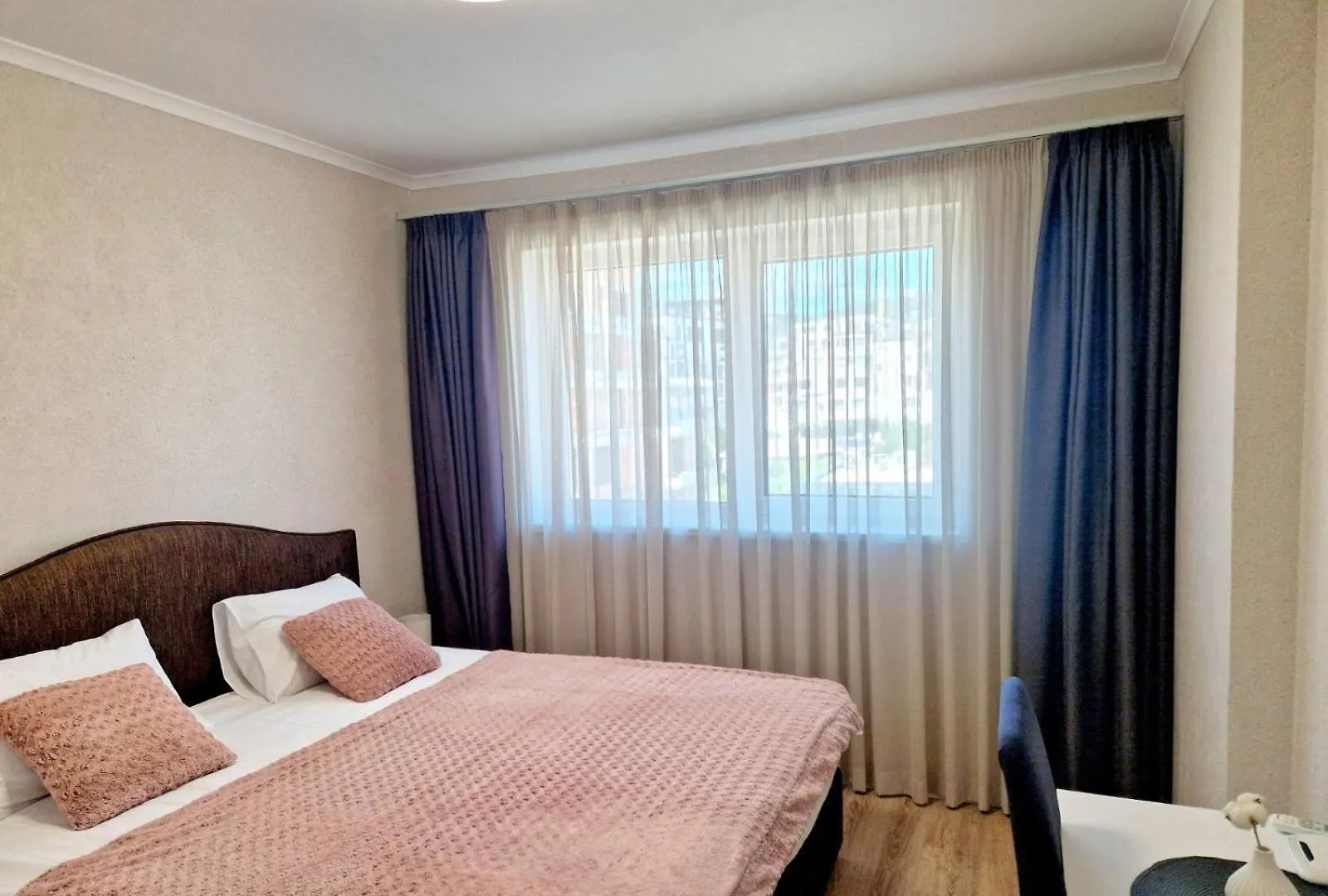 فارنا Papaya Apartments شقة فندقية