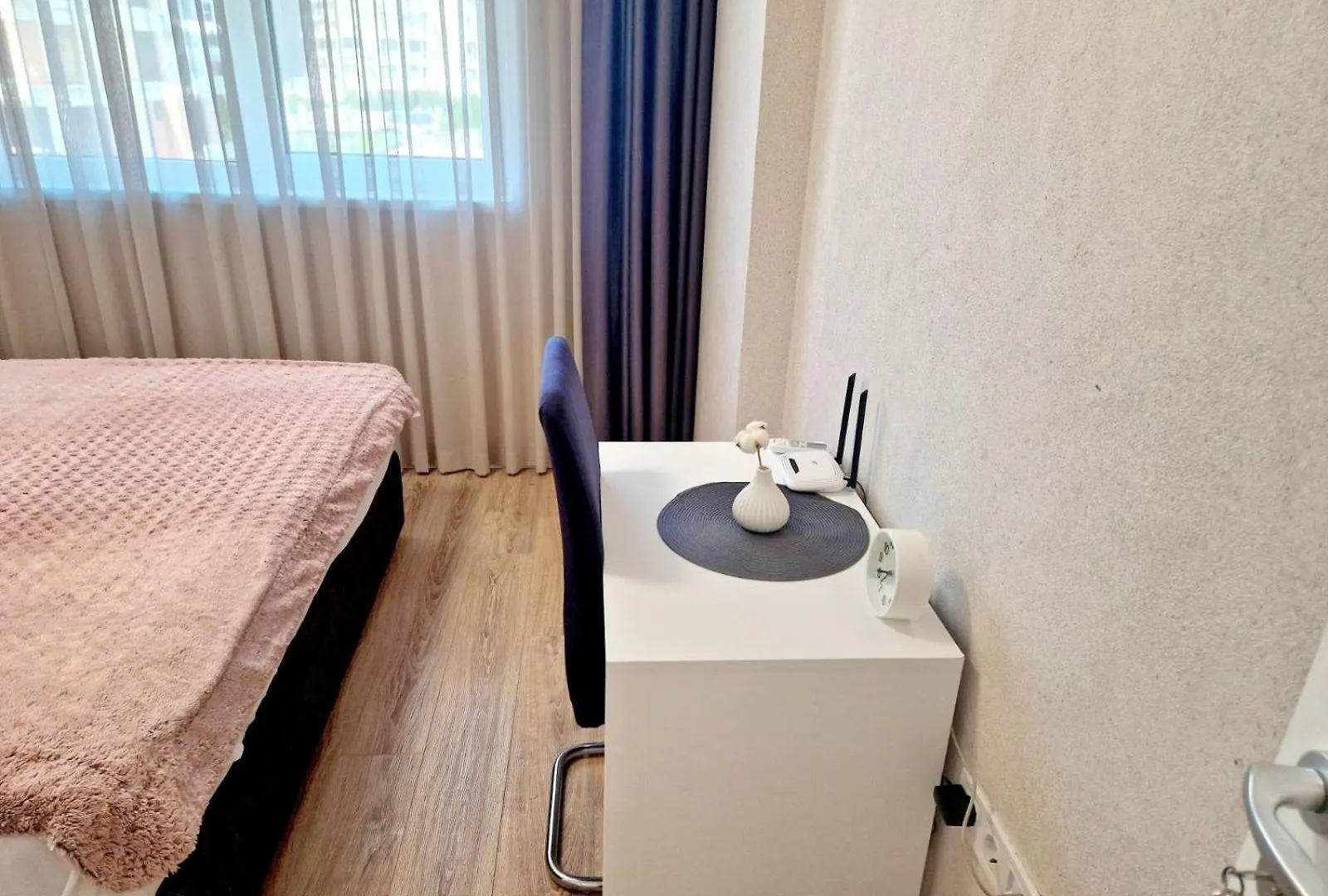 فارنا Papaya Apartments